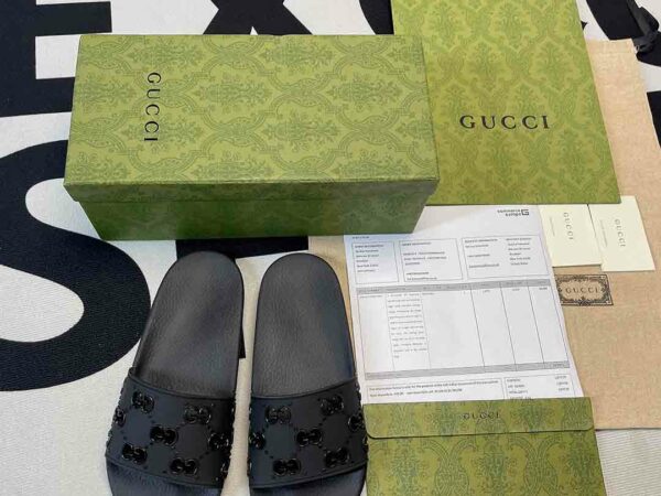 Dép Gucci Rubber GG Slide Sandal Black siêu cấp