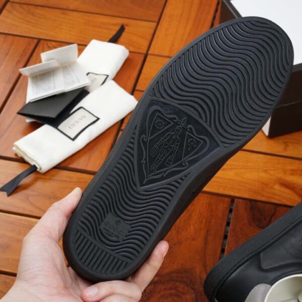 Giày Gucci Ace Sneaker with Interlocking G màu đen