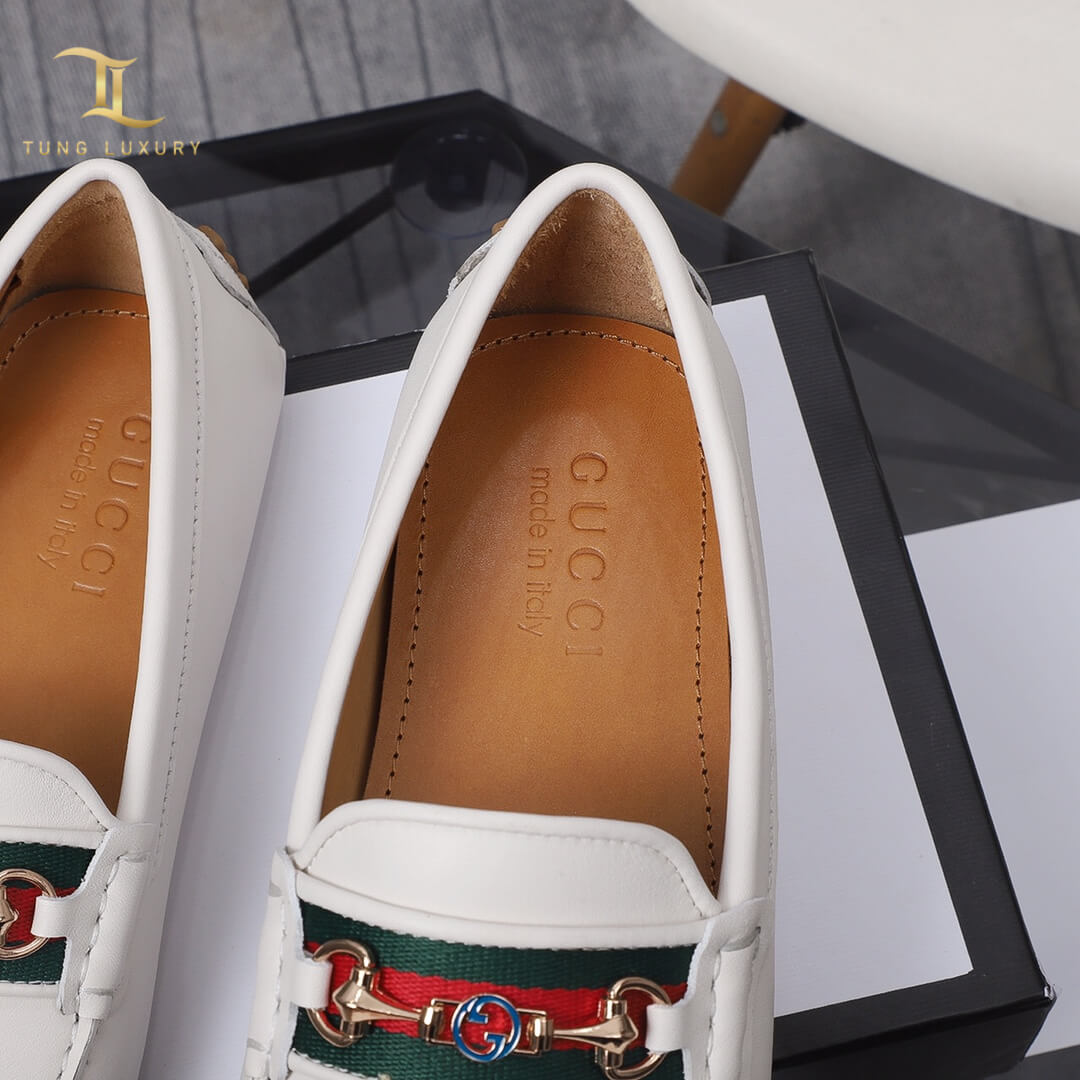 Giày lười Gucci Driver With Web logo ngang màu trắng