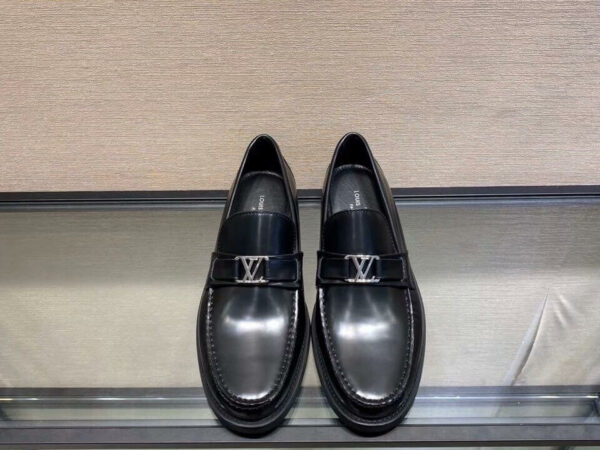 Giày lười Louis Vuitton like auth Major Loafe đế cao da bóng