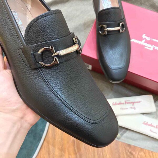 Giày lười Salvatore Ferragamo Black Calfskin Material siêu cấp đế cao da nhăn