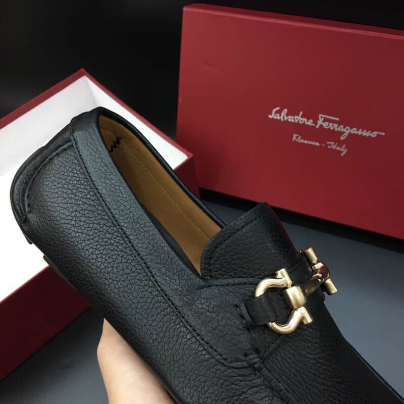 Giày lười Salvatore Ferragamo Driving Shoes Moccasins khóa vàng siêu cấp  like auth 99% - TUNG LUXURY™