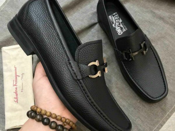 Giày lười Salvatore Ferragamo Gancini Reversible Buckle siêu cấp logo đen