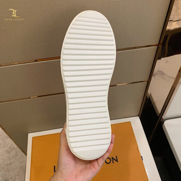 Giày thể thao Louis Vuitton siêu cấp caro màu đen trắng