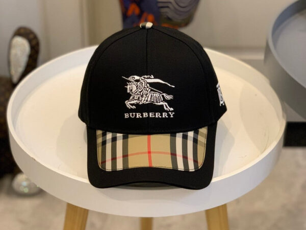 Mũ nam Burberry siêu cấp hoạ tiết viền thêu chữ màu đen
