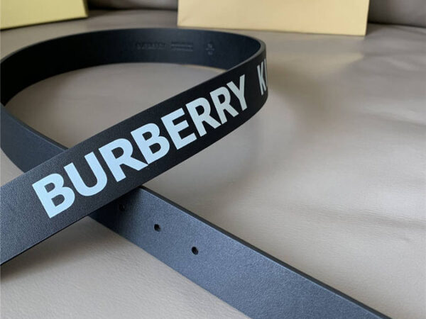 Thắt lưng Burberry Men's Kingdom Print Belt chữ trắng