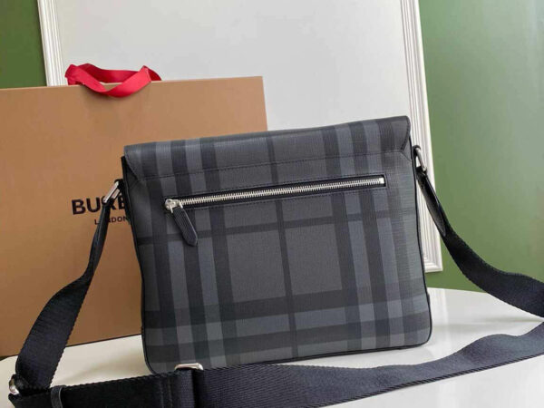 Túi đeo chéo Burberry Messenger Bag họa tiết ô kẻ màu xám