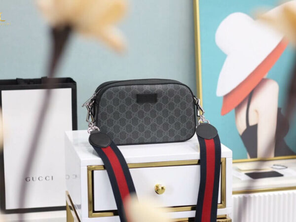 Túi đeo chéo Gucci siêu cấp GG Black Shoulder Bag