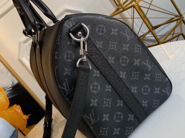 Balo Louis Vuitton Keepall Bandouliere siêu cấp da taiga màu đen