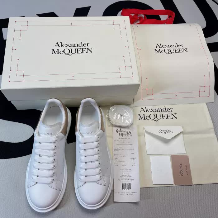 Sneaker Sneaker  McQueen x Dior Size 3643 Price 290000vnđ  Facebook