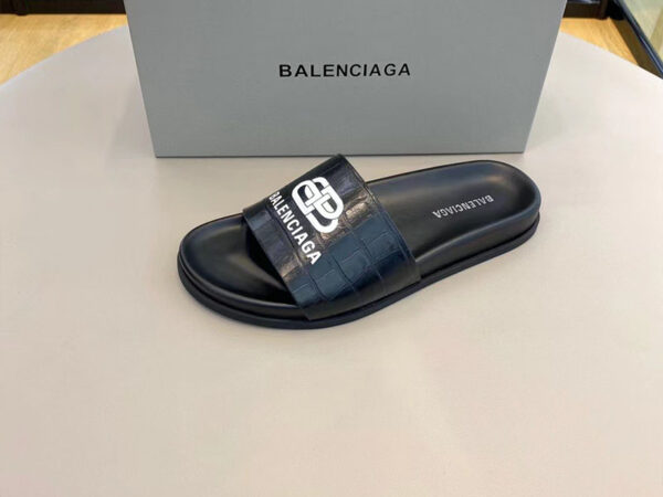 Dép Balenciaga like au da rạn họa tiết logo lồng màu đen