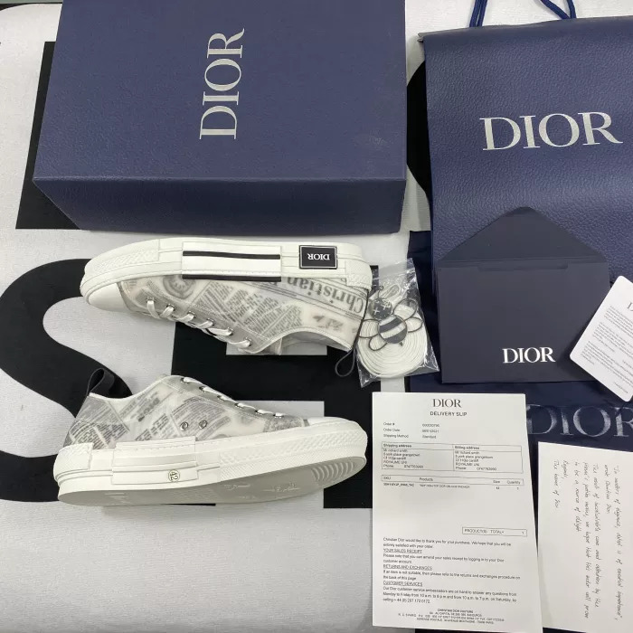 Giay the thao dior B23 Low Top Daniel Arsham Newspaper