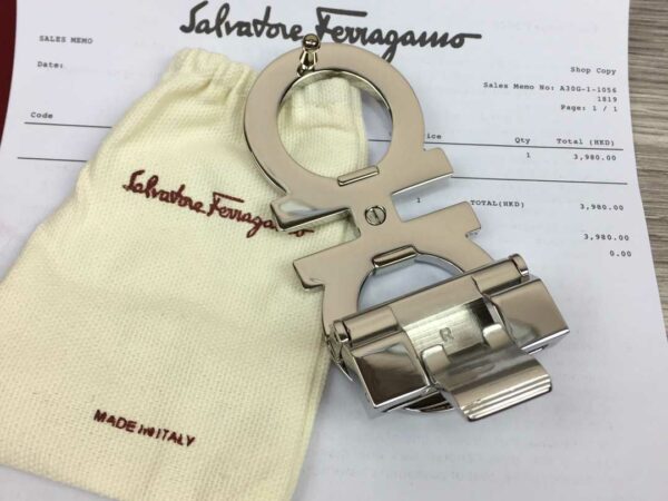 Thắt lưng Salvatore Ferragamo dây dập logo mặt khóa bóng màu trắng