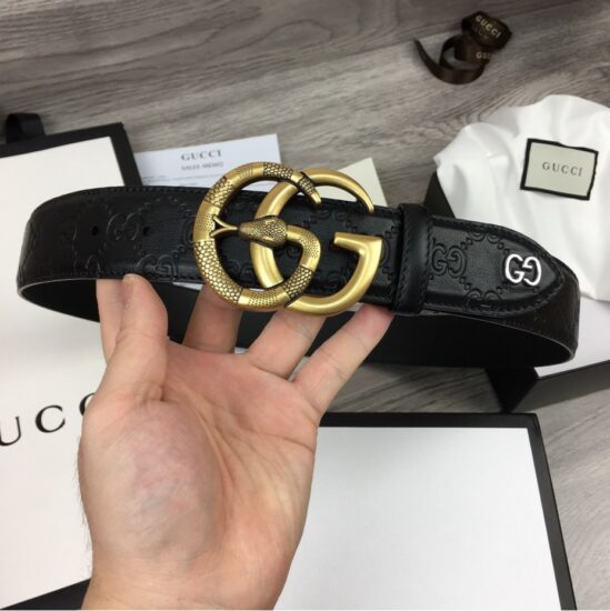 Day nit Gucci nam GG Snake Buckle logo hinh ran