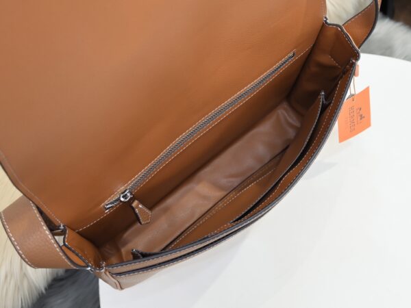 Túi đeo Hermes siêu cấp nam họa tiết nắp gài màu nâu