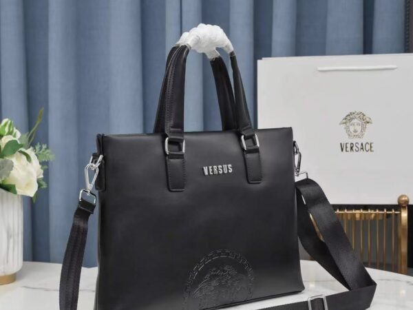 Túi xách nam Versace siêu cấp da lì họa tiết logo chìm