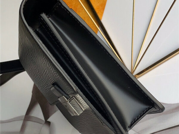 Ví cầm tay Louis Vuitton siêu cấp Clutch Thames da Epi màu đen
