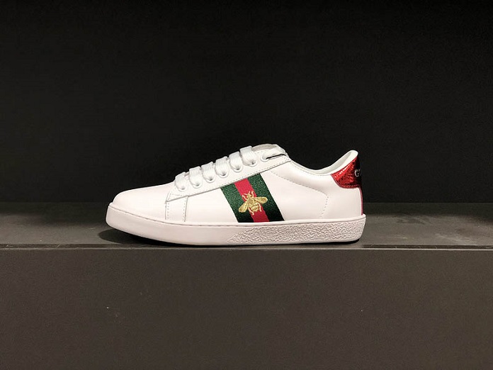 Giày Embroidered Sneaker đến từ thương hiệu Gucci sở hữu vẻ đẹp bắt mắt