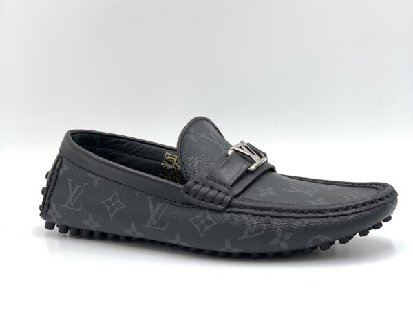 Giày lười Louis Vuitton like au họa tiết hoa đen GLLV61