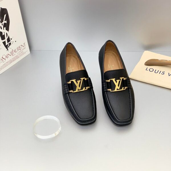 Giày lười Louis Vuitton Montaigne đế cao like auth tag vải khoá vàng
