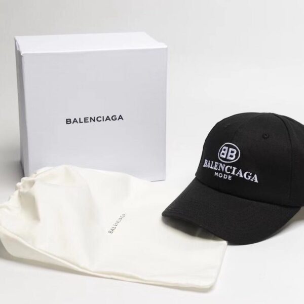 Mũ nam Balenciaga siêu cấp màu đen họa tiết thêu chữ BB chỉ trắng