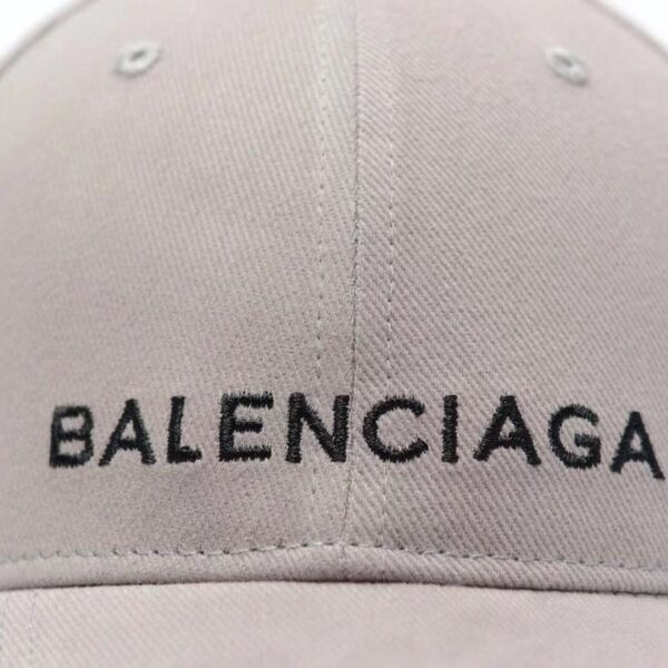 Mũ nam Balenciaga siêu cấp màu xám họa tiết logo thêu chỉ đen