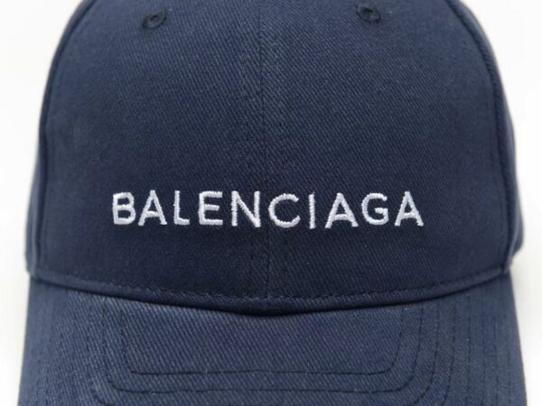 Mũ nam Balenciaga siêu cấp màu xanh họa tiết logo thêu chỉ trắng