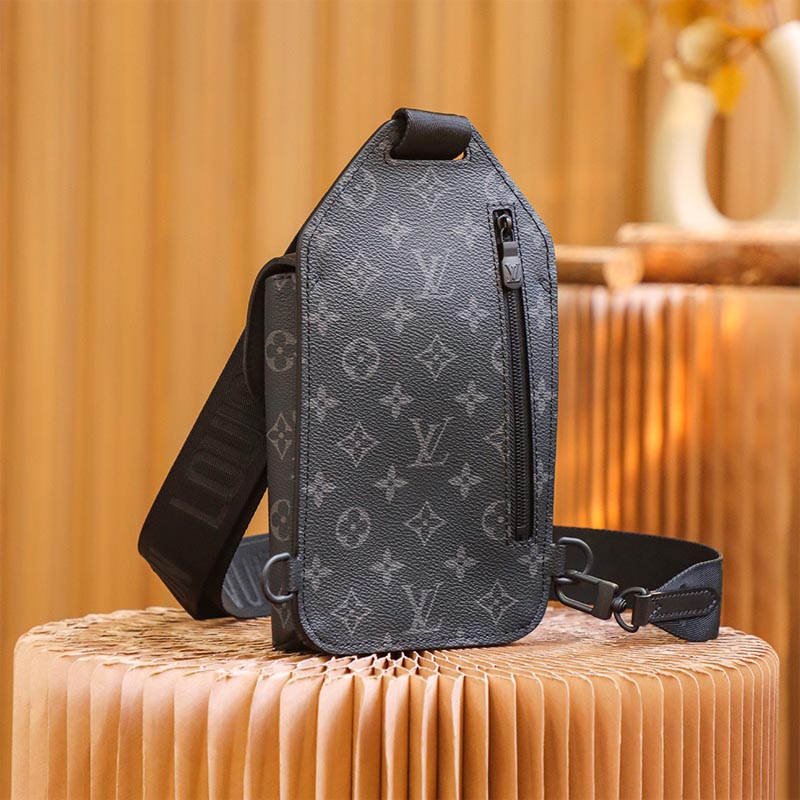 Túi đeo Louis Vuitton Saumur Slingbag Monogram hoa đen - TUNG LUXURY™