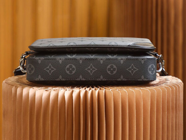 Túi đeo Louis Vuitton siêu cấp Trio Messenger Monogram hoa xám