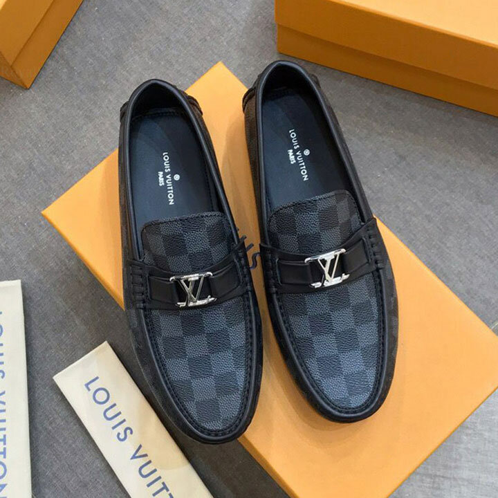 Địa chỉ bán giày nam Louis Vuitton chính hãng Hà Nội
