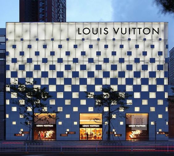 Cửa hàng bán Giày Louis Vuitton chính hãng