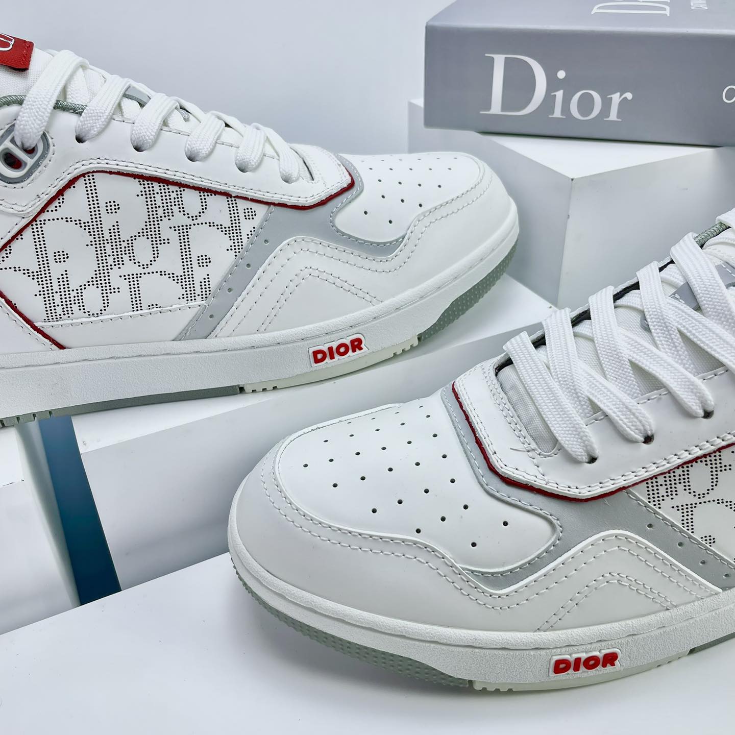 Dior Sneaker B27  Biểu tượng xa xỉ mới  LUXUOVN