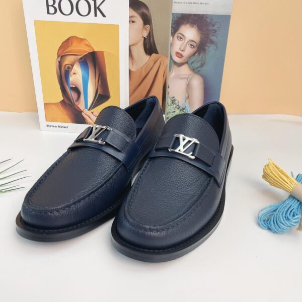 Giày lười Louis Vuitton like au Major Loafer da nhăn màu xanh