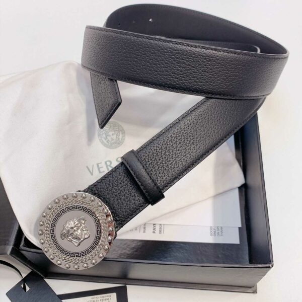 Thắt lưng Versace siêu cấp khóa tròn họa tiết đính ốc màu trắng