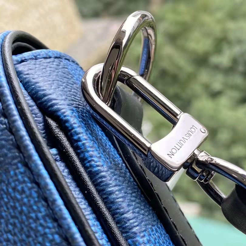 Túi đeo chéo Louis Vuitton like au Studio Messenger Bag Blue