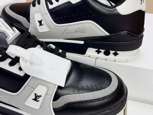 Giày Louis Vuitton LV Trainer Black Grey White Like Auth