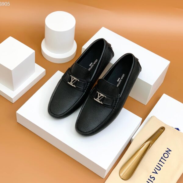 Giày lười Louis Vuitton siêu cấp da nhăn khóa logo nhỏ