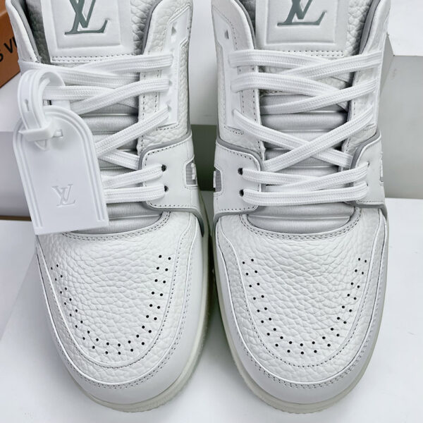 Giày Louis Vuitton Trainer White Signature Like Auth