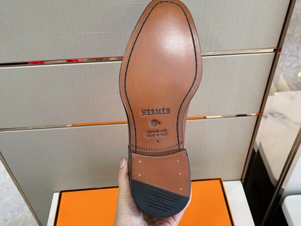 Giày tây Hermes like au họa tiết viền chỉ màu nâu