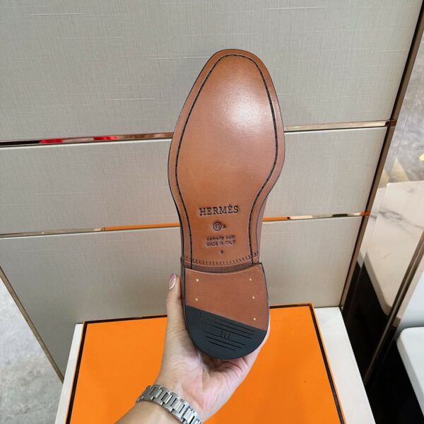 Giày tây Hermes like au họa tiết viền chỉ màu nâu