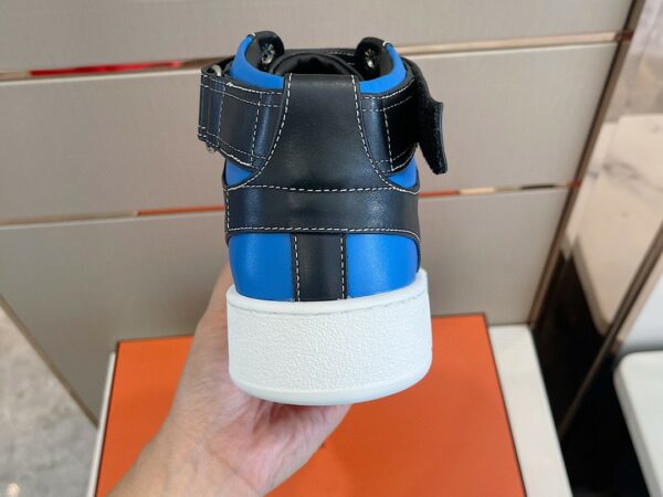 Giày thể thao Hermes like au Freestyle Sneaker gót xanh