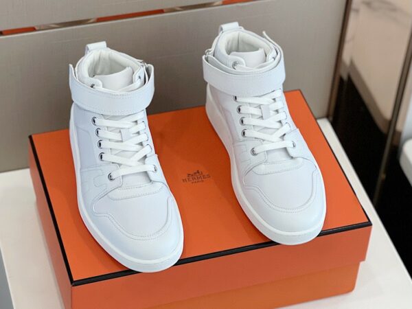 Giày thể thao Hermes like au Freestyle Sneaker màu trắng