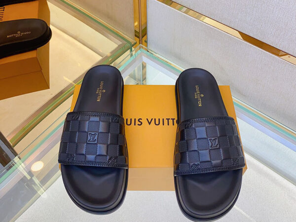 Dép Louis Vuitton siêu cấp họa tiết caro chìm