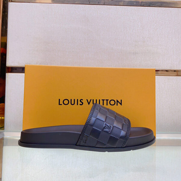 Dép Louis Vuitton siêu cấp họa tiết caro chìm