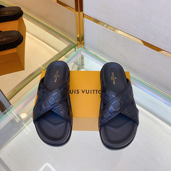 Dép quai chéo Louis Vuitton siêu cấp họa tiết caro chìm